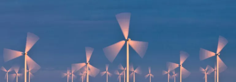 turbinas eólicas em campo