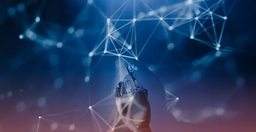 Mão robótica apontando para conexões digitais azuladas.
