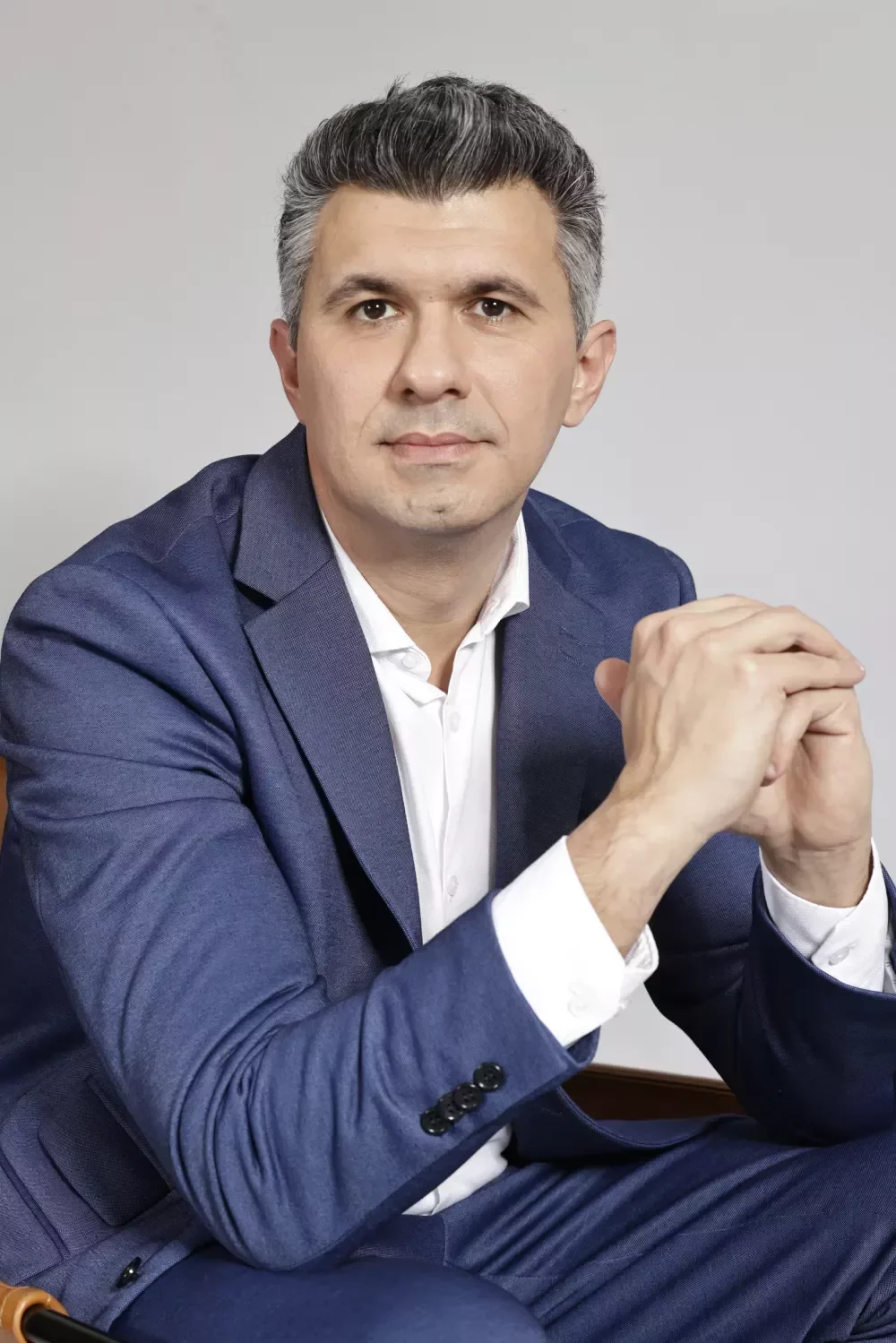 Ricardo Basaglia director michael page